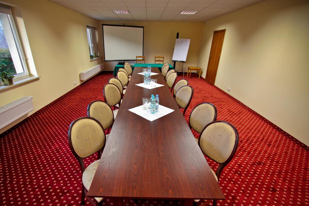 Hotel Milord Pułtusk Екстериор снимка