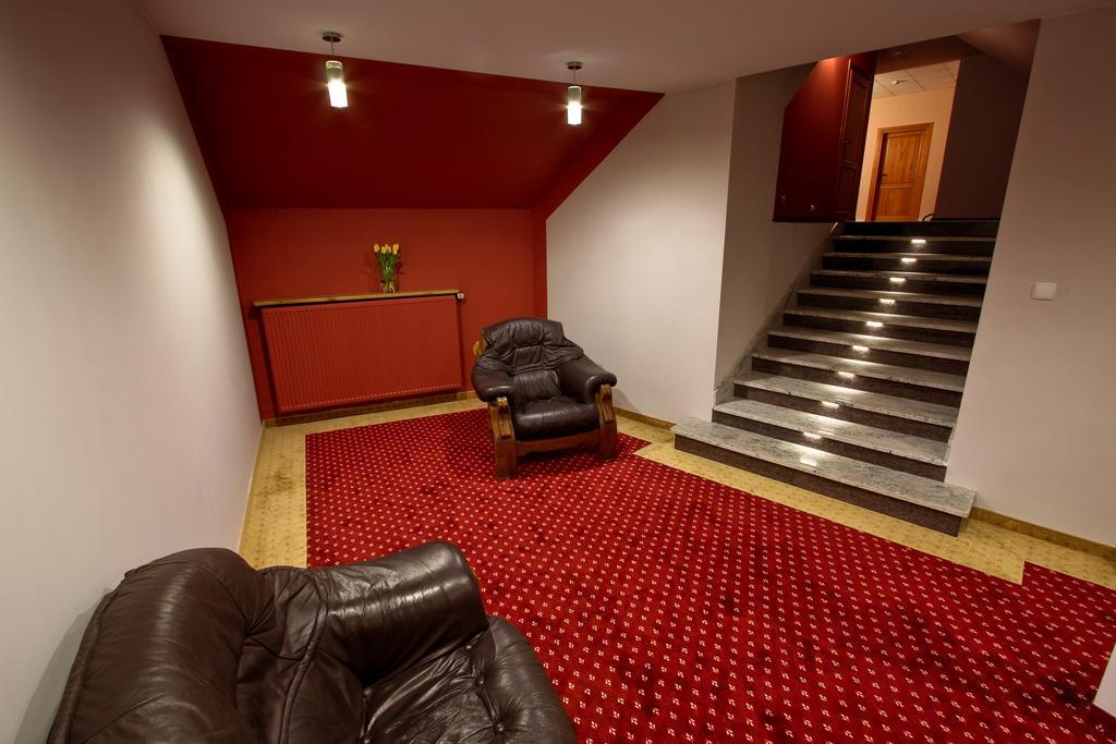 Hotel Milord Pułtusk Екстериор снимка