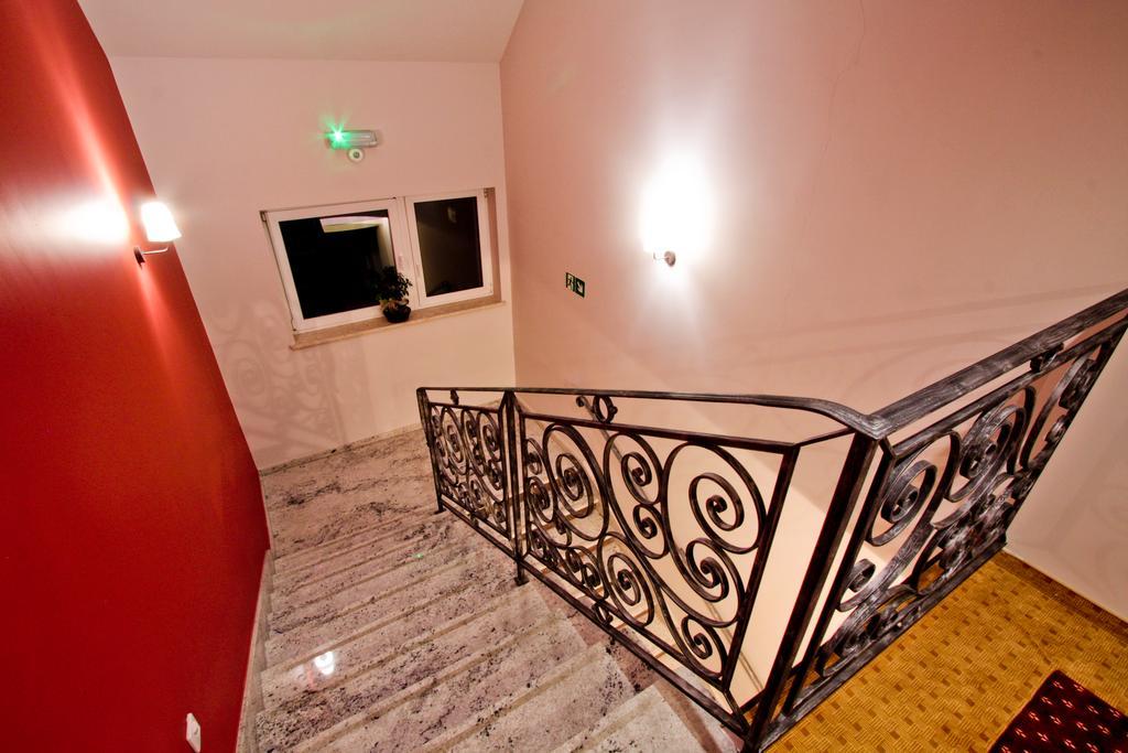 Hotel Milord Pułtusk Екстериор снимка