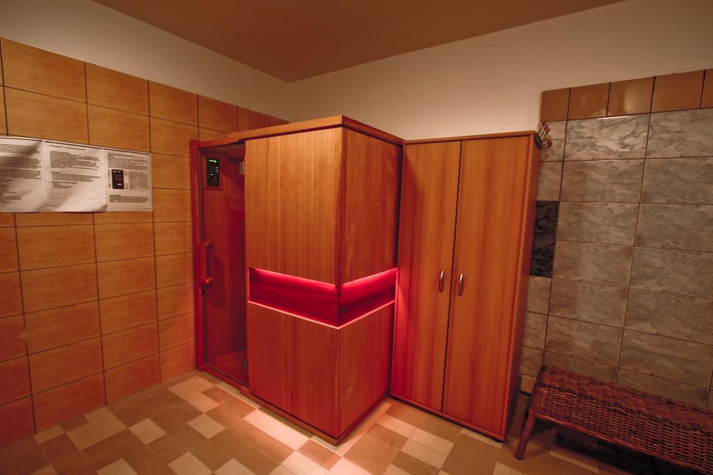 Hotel Milord Pułtusk Екстериор снимка