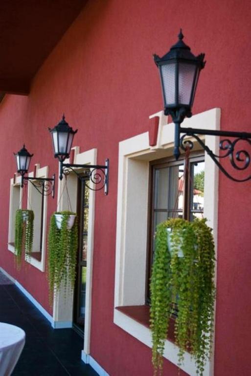 Hotel Milord Pułtusk Екстериор снимка