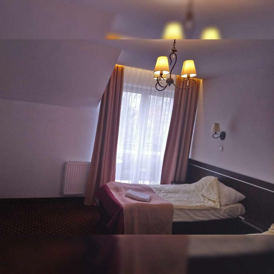 Hotel Milord Pułtusk Екстериор снимка