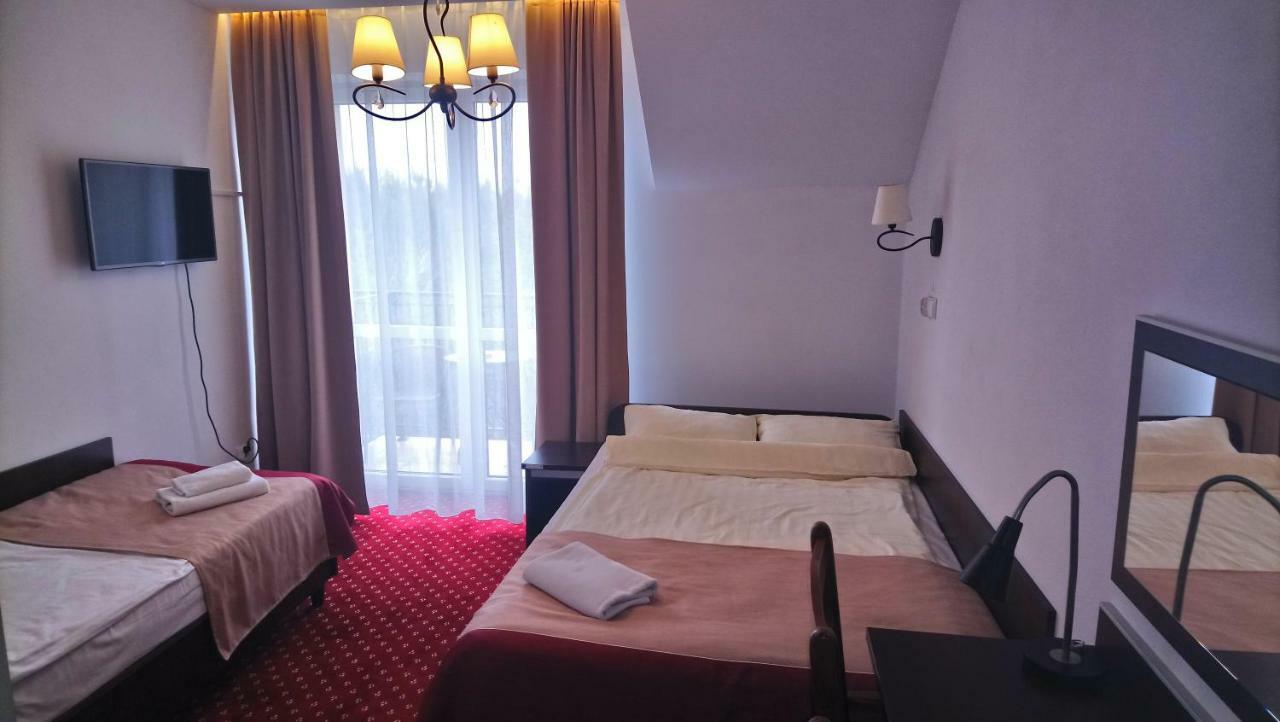 Hotel Milord Pułtusk Екстериор снимка