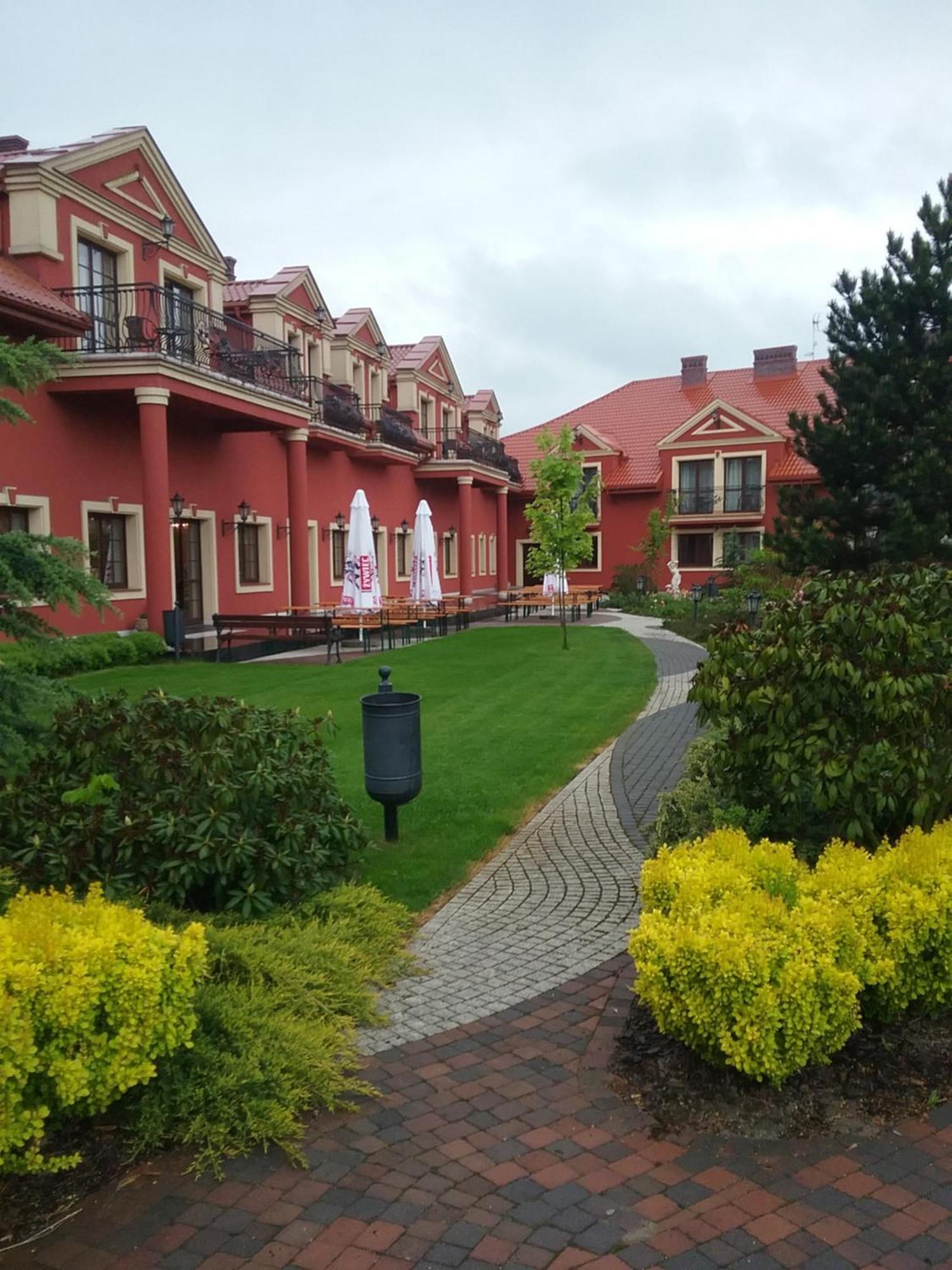 Hotel Milord Pułtusk Екстериор снимка